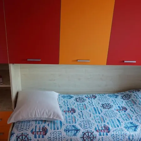 Spacious Three-room With Terrace And Swimming Pool