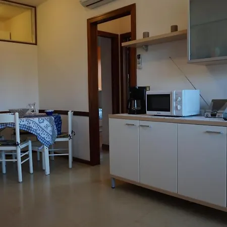 アパート Spacious Three-room With Terrace And Swimming Pool *