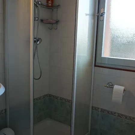 アパート Spacious Three-room With Terrace And Swimming Pool リニャーノ・サッビアドーロ